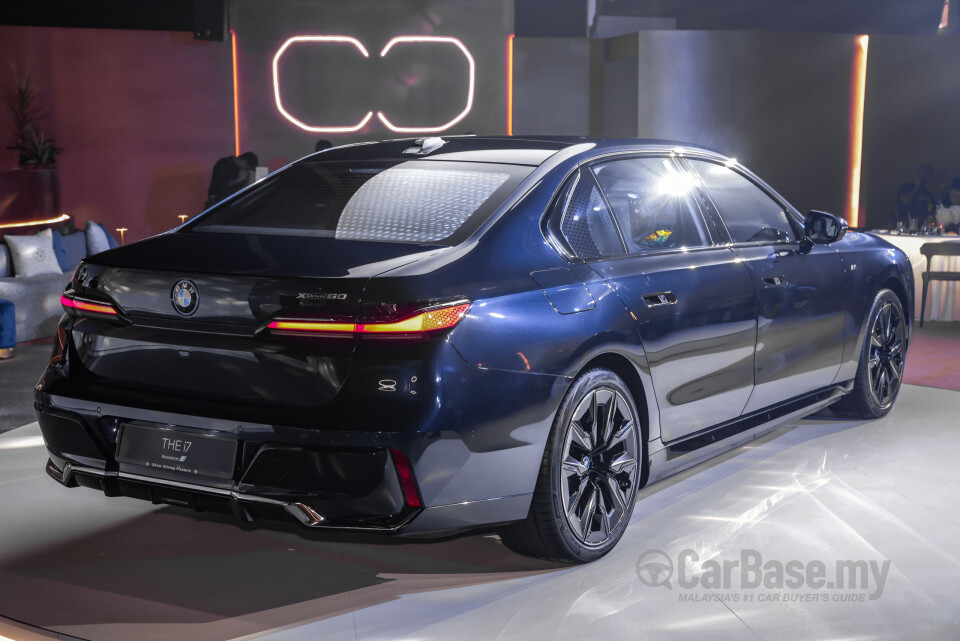 BMW i7 G70 BEV (2023) Exterior