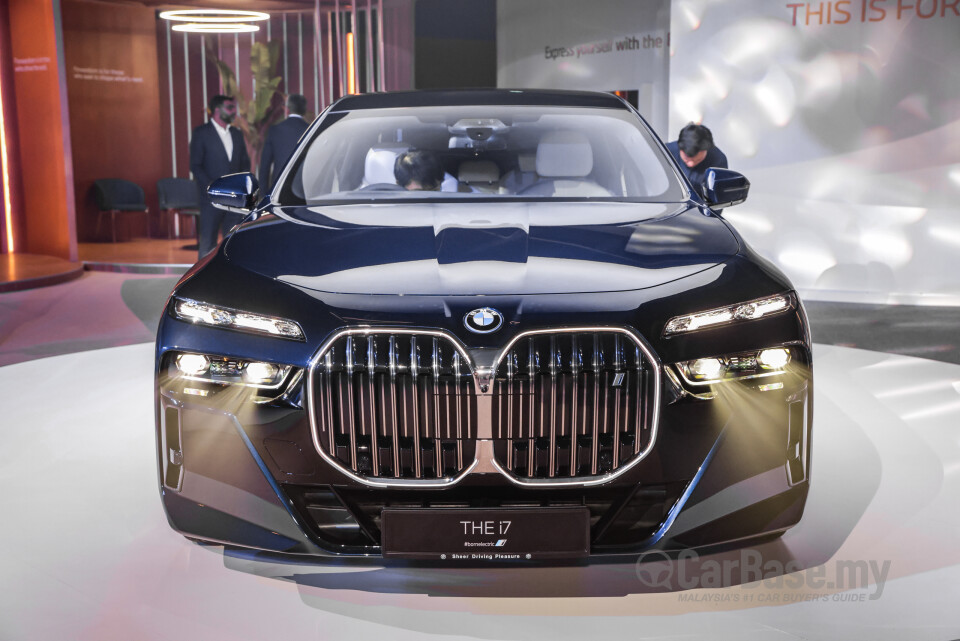 BMW i7 G70 BEV (2023) Exterior
