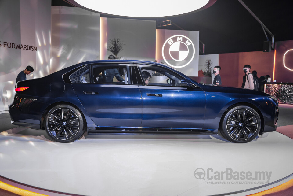 BMW i7 G70 BEV (2023) Exterior