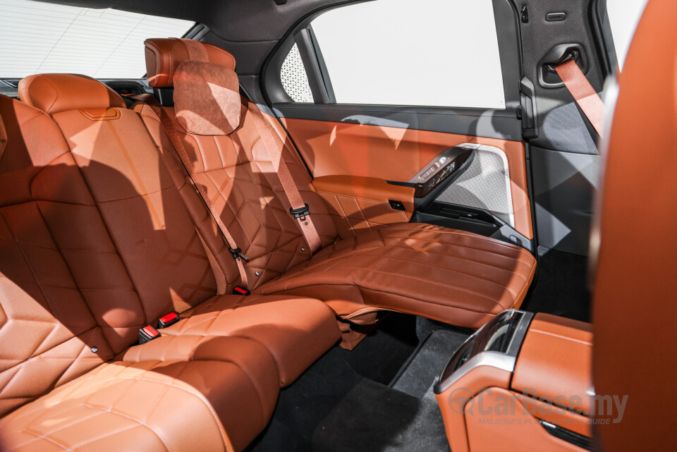 BMW i7 G70 BEV (2023) Interior