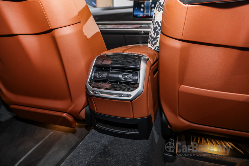 BMW i7 G70 BEV (2023) Interior