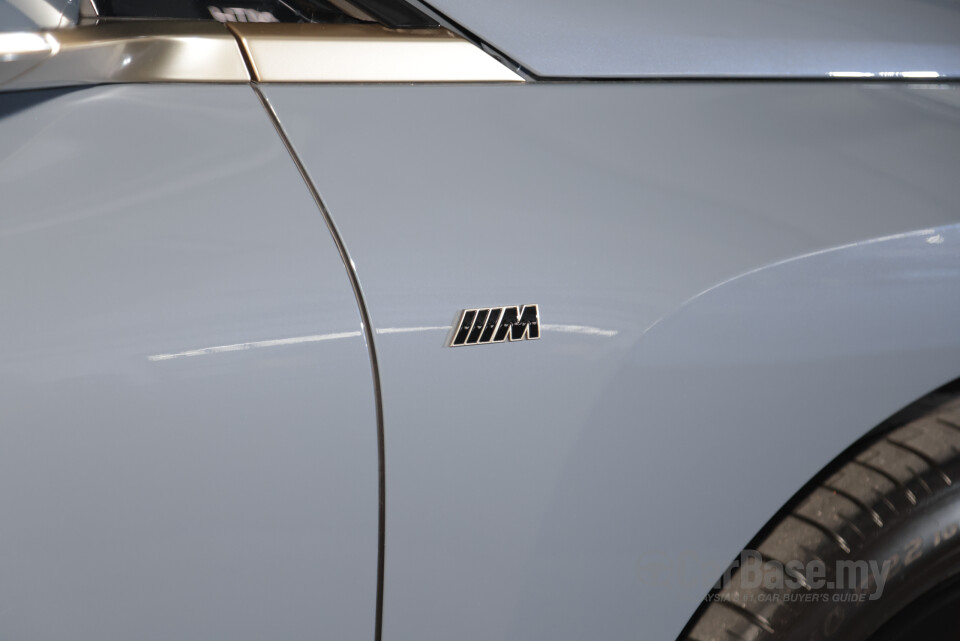 BMW iX M60 I20 (2023) Exterior