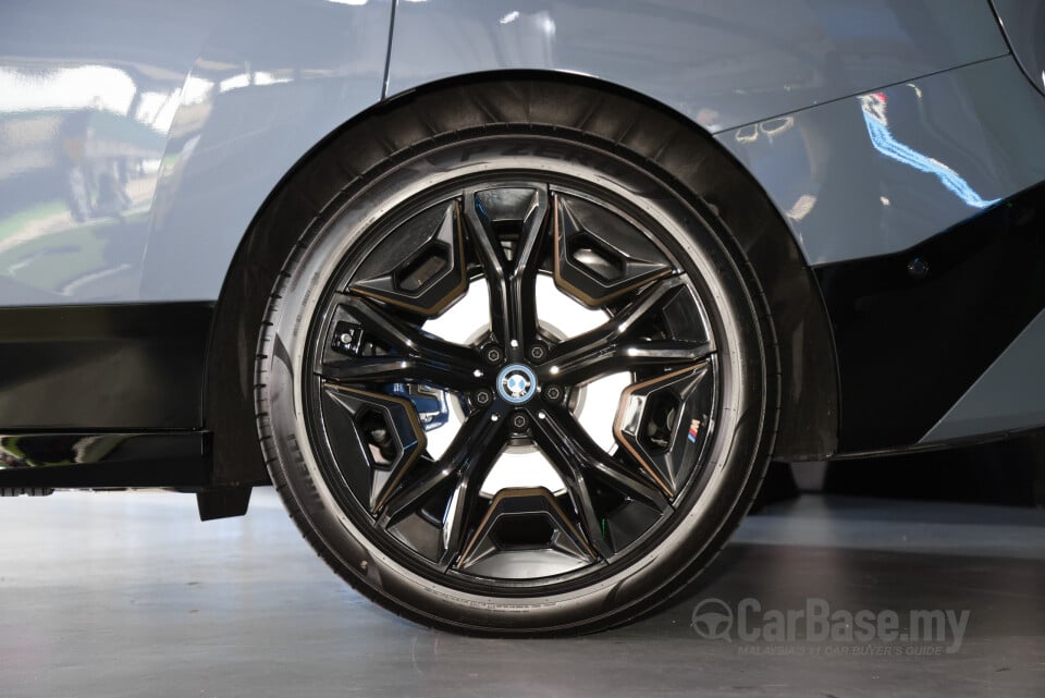 BMW iX M60 I20 (2023) Exterior