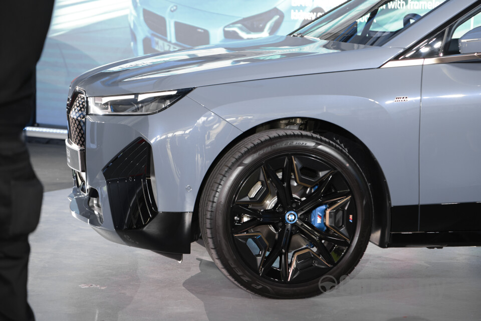 BMW iX M60 I20 (2023) Exterior