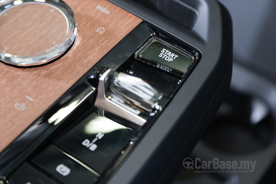 BMW iX M60 I20 (2023) Interior