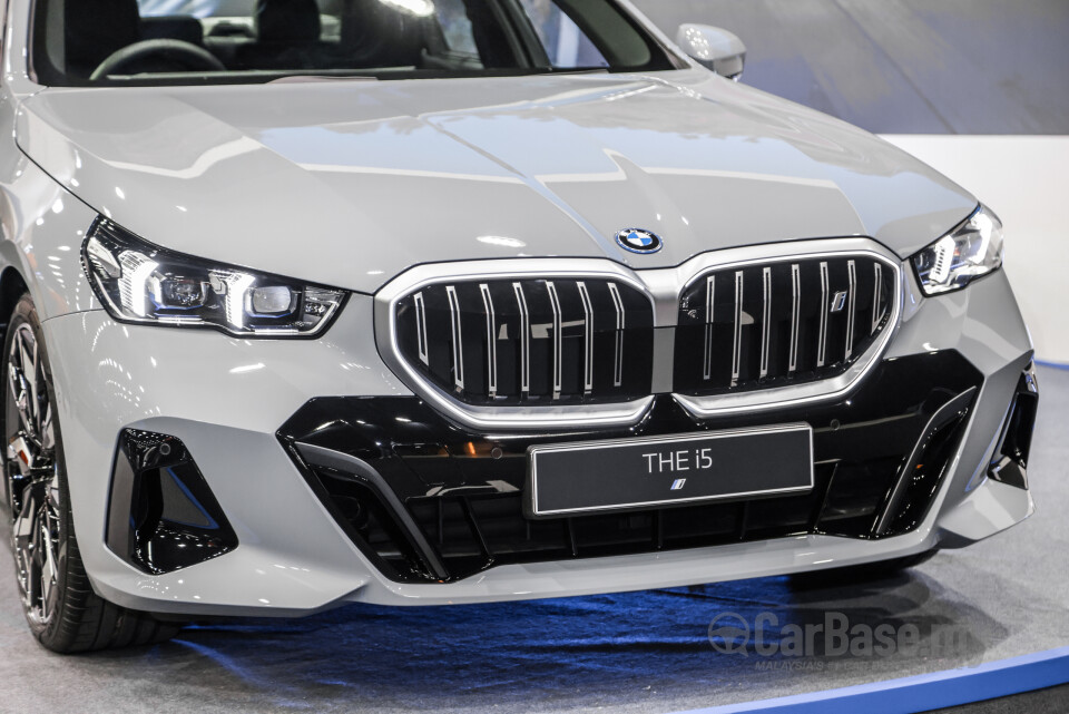 BMW i5 G60 (2023) Exterior