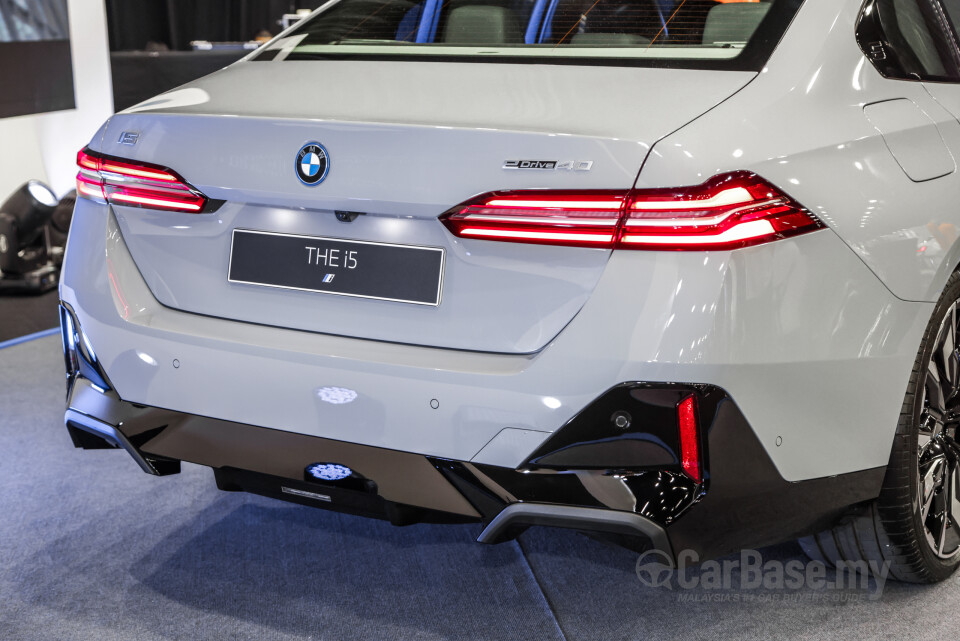BMW i5 G60 (2023) Exterior