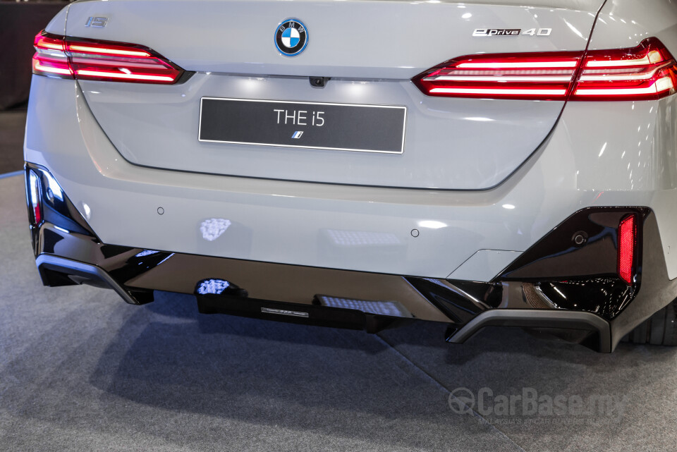 BMW i5 G60 (2023) Exterior