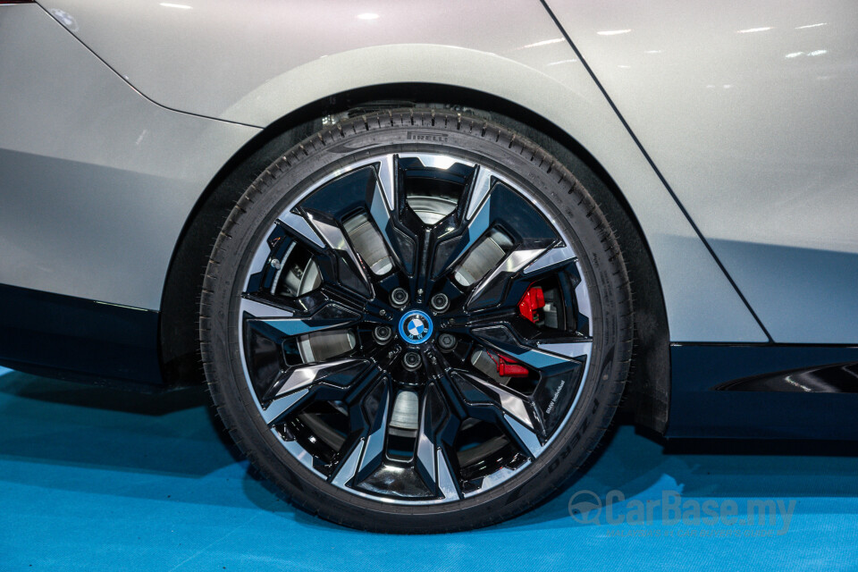 BMW i5 G60 (2023) Exterior
