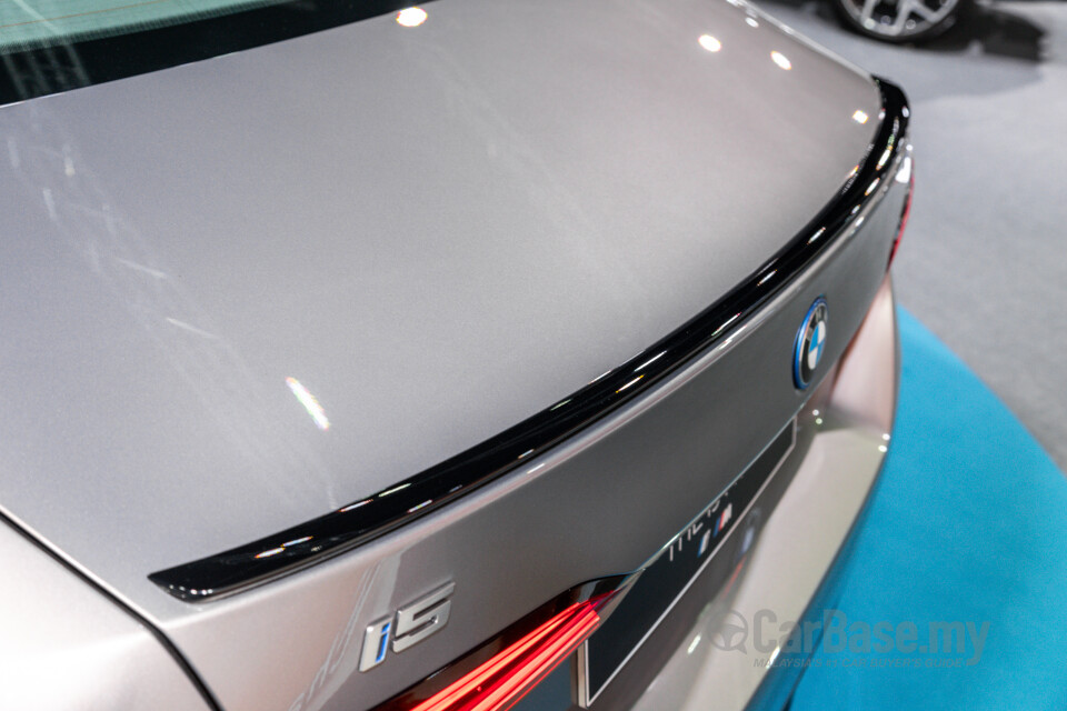 BMW i5 G60 (2023) Exterior