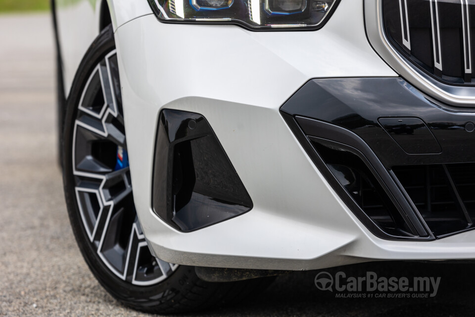 BMW i5 G60 (2023) Exterior