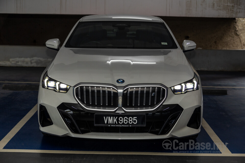 BMW i5 G60 (2023) Exterior