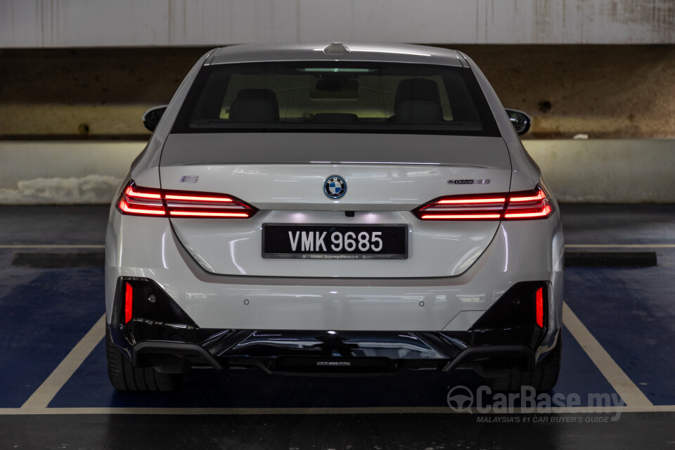 BMW i5 G60 (2023) Exterior