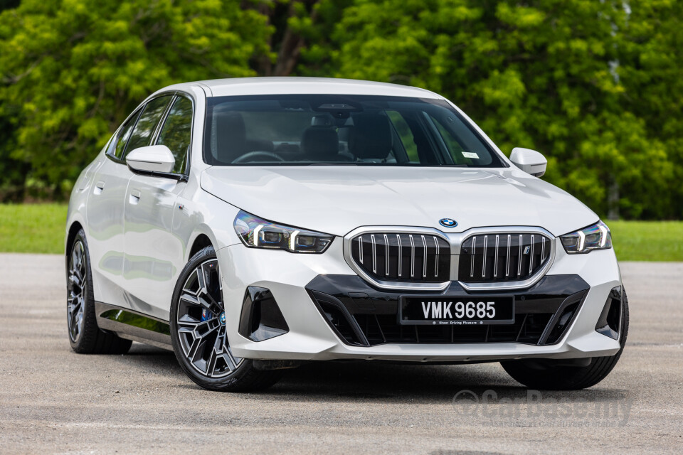 BMW i5 G60 (2023) Exterior