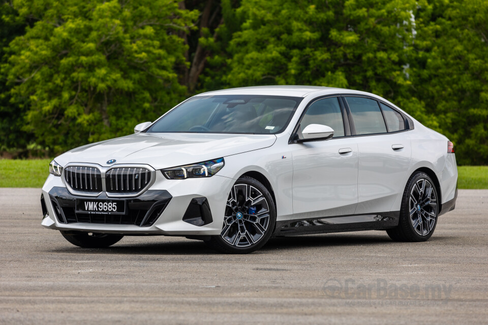 BMW i5 G60 (2023) Exterior