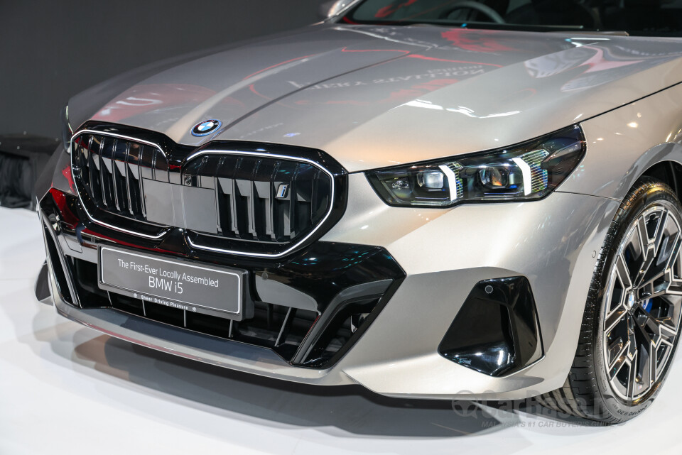 BMW i5 G60 (2023) Exterior