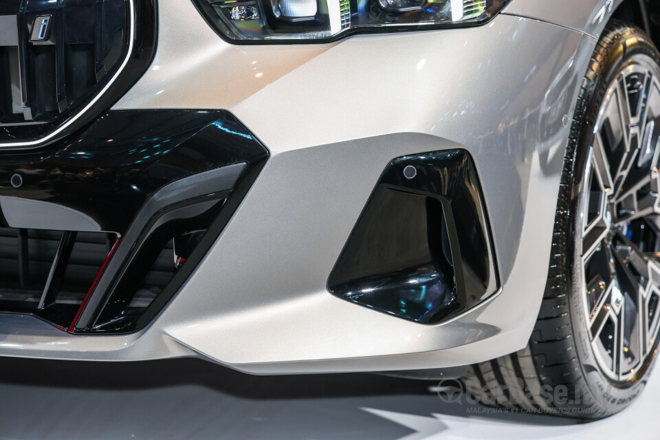 BMW i5 G60 (2023) Exterior