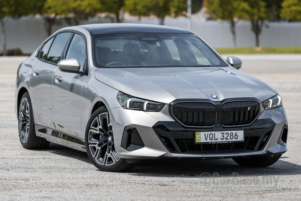 BMW i5 G60 (2023) Exterior