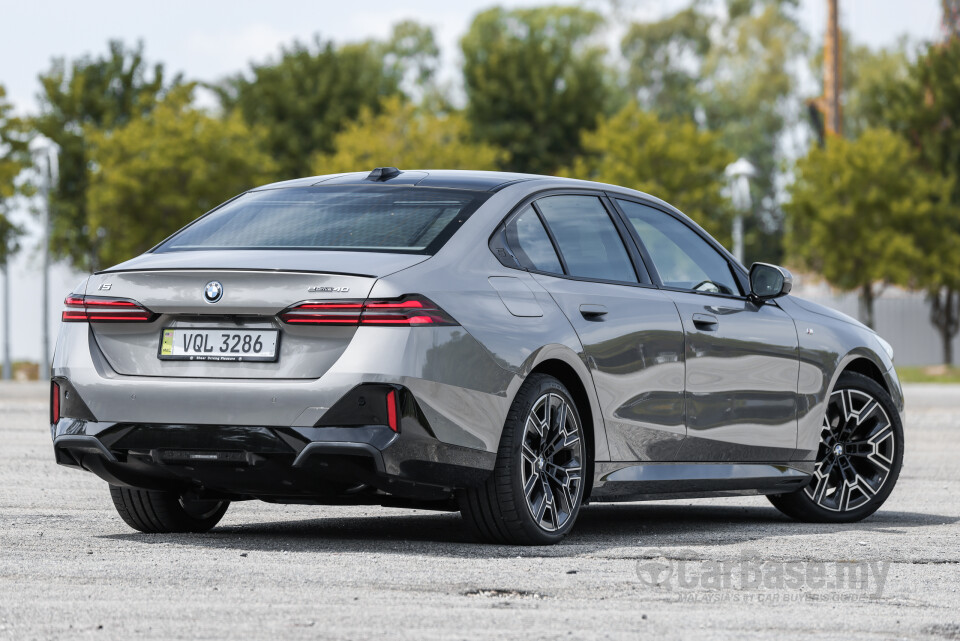 BMW i5 G60 (2023) Exterior