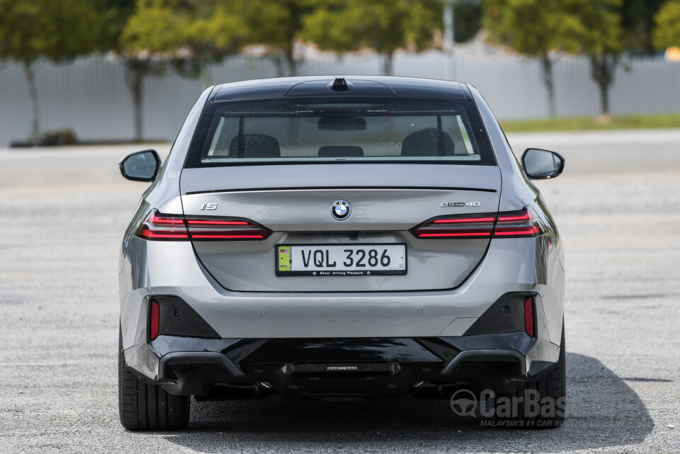 BMW i5 G60 (2023) Exterior