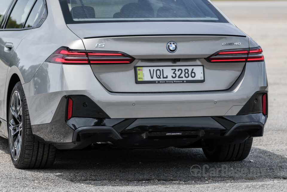 BMW i5 G60 (2023) Exterior