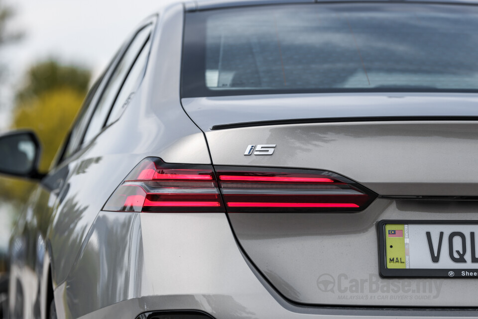 BMW i5 G60 (2023) Exterior