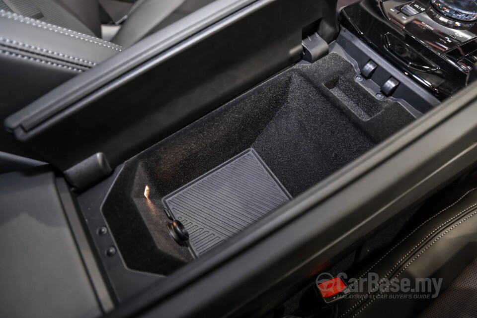 BMW i5 G60 (2023) Interior