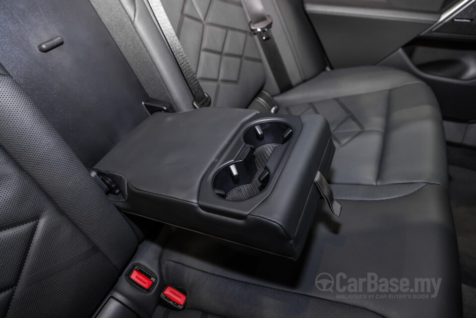 BMW i5 G60 (2023) Interior