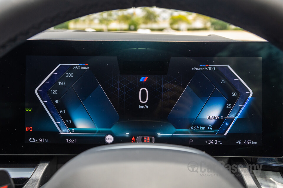 BMW i5 G60 (2023) Interior