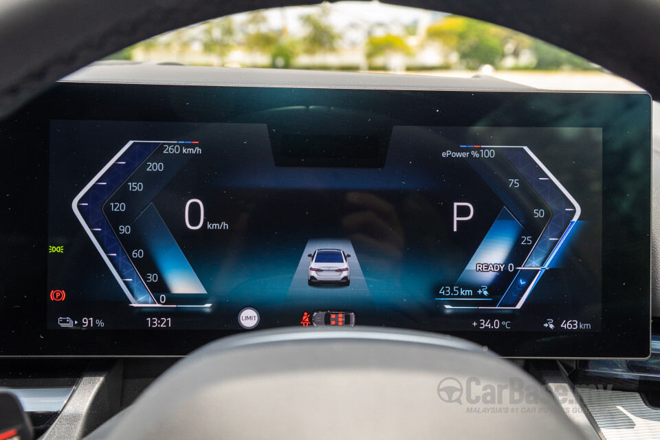 BMW i5 G60 (2023) Interior