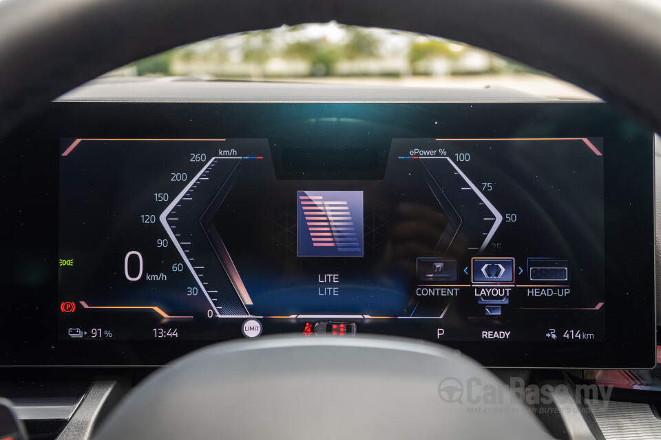 BMW i5 G60 (2023) Interior