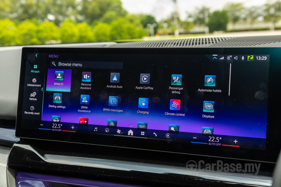 BMW i5 G60 (2023) Interior