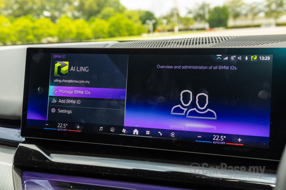 BMW i5 G60 (2023) Interior