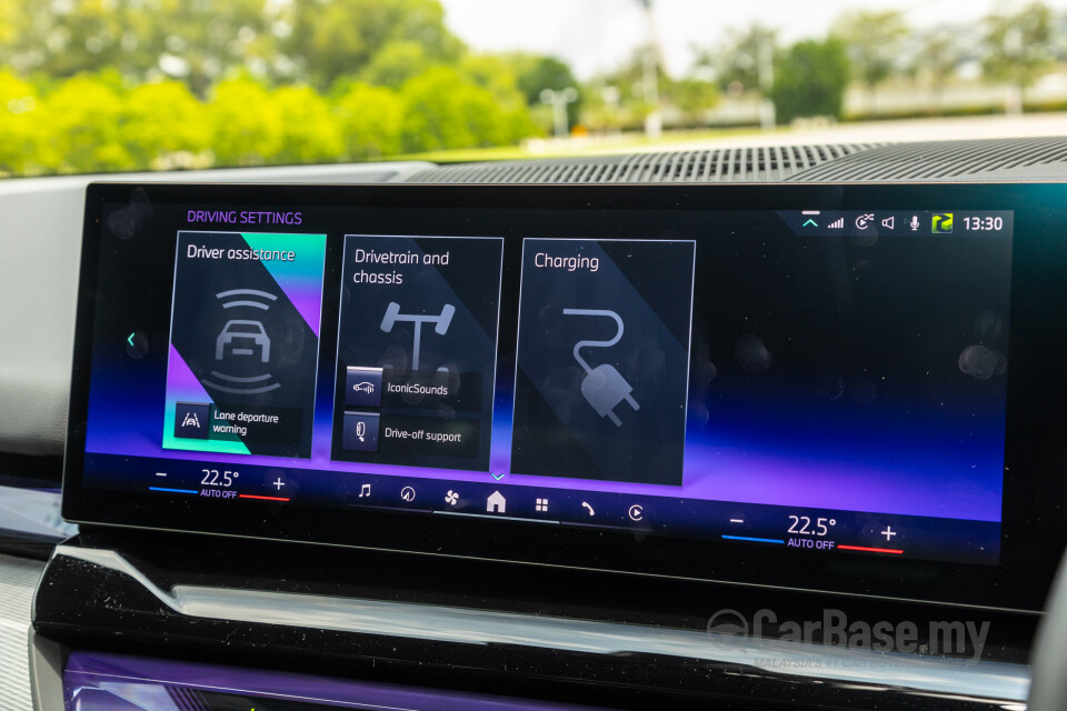 BMW i5 G60 (2023) Interior
