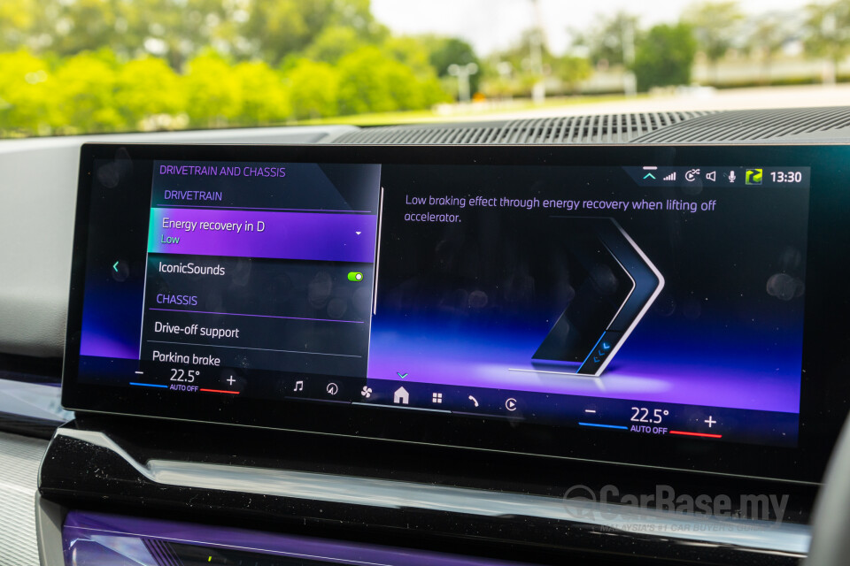 BMW i5 G60 (2023) Interior