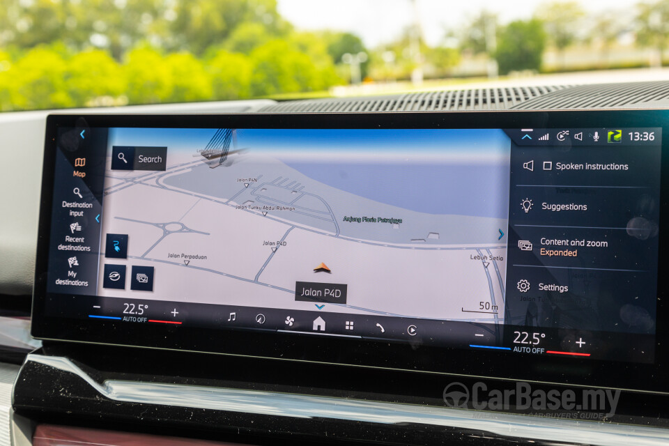 BMW i5 G60 (2023) Interior