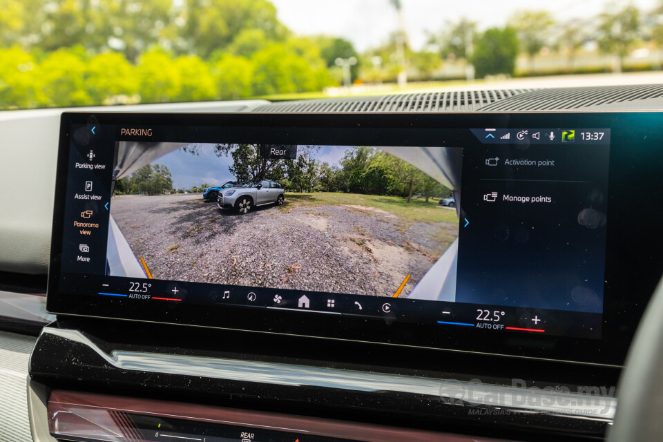 BMW i5 G60 (2023) Interior