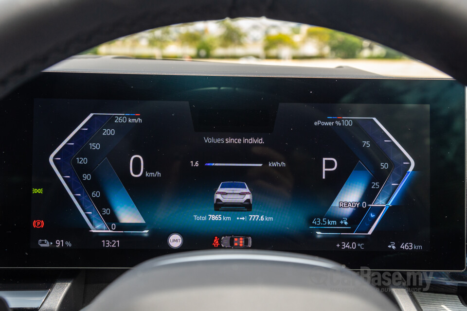 BMW i5 G60 (2023) Interior