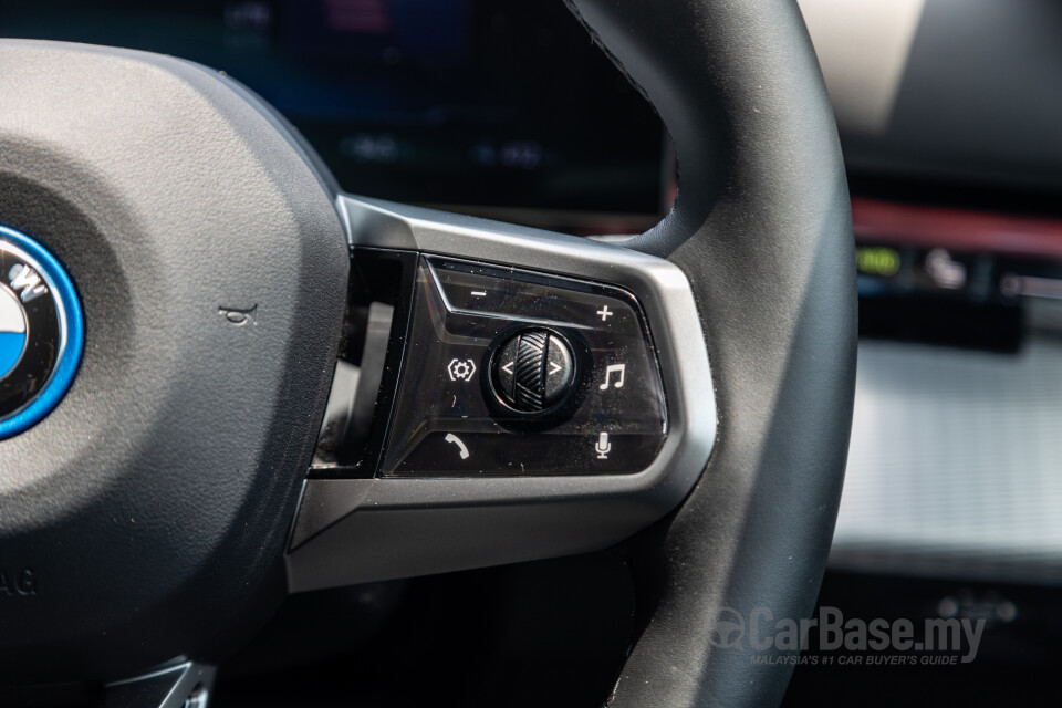 BMW i5 G60 (2023) Interior