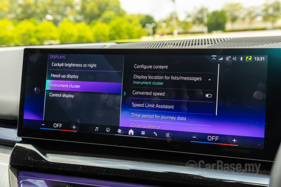 BMW i5 G60 (2023) Interior