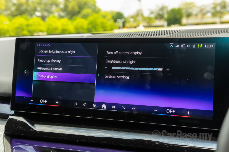 BMW i5 G60 (2023) Interior