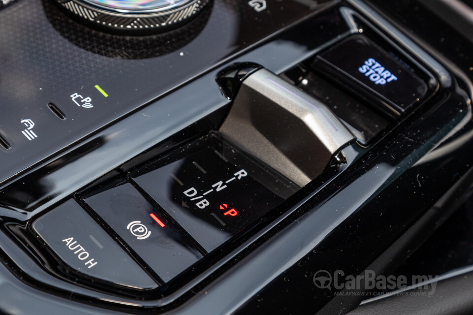 BMW i5 G60 (2023) Interior