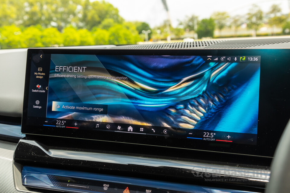 BMW i5 G60 (2023) Interior