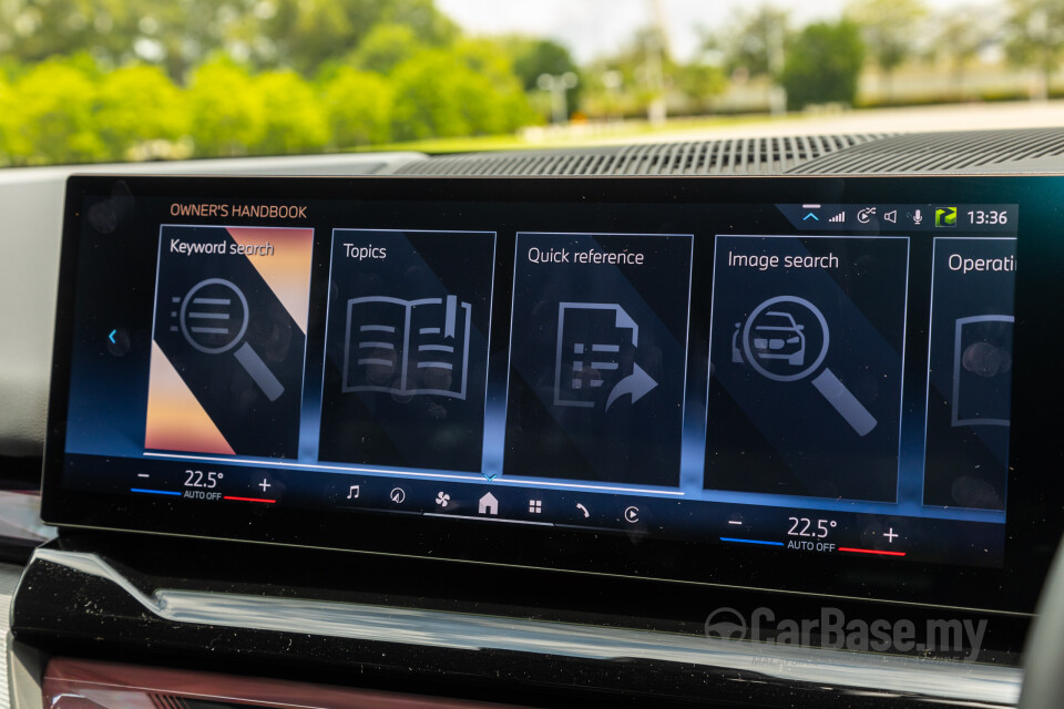 BMW i5 G60 (2023) Interior
