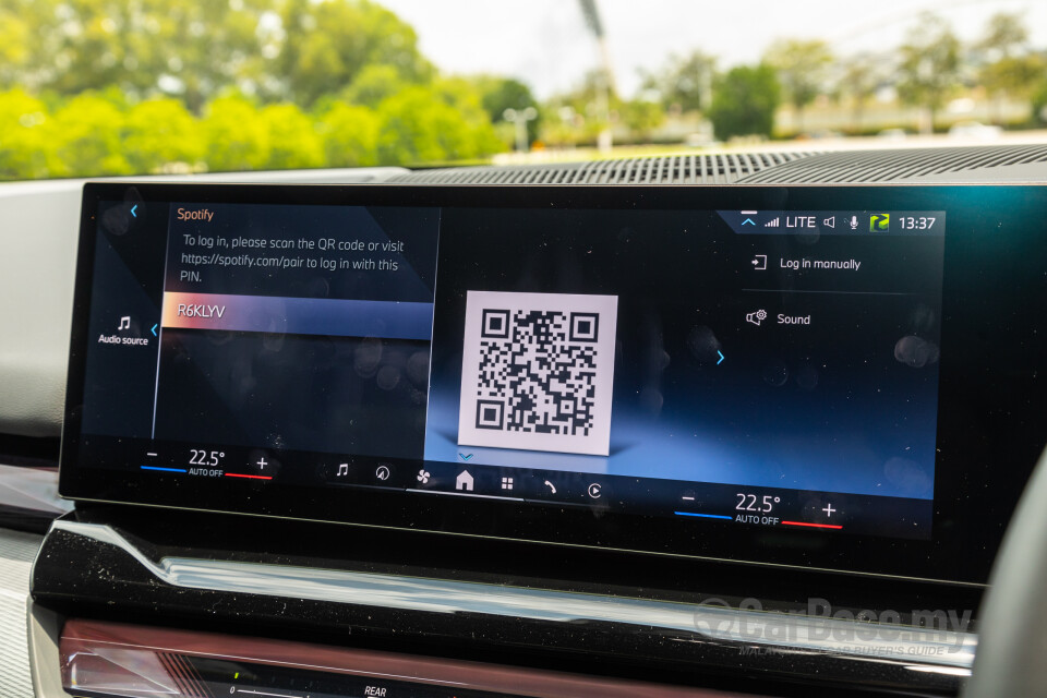 BMW i5 G60 (2023) Interior