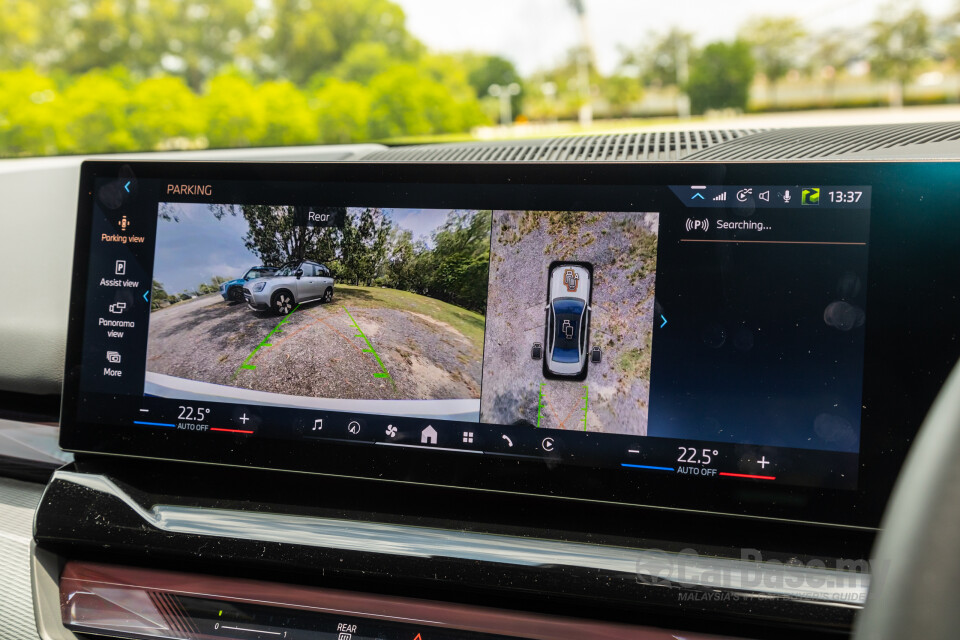 BMW i5 G60 (2023) Interior