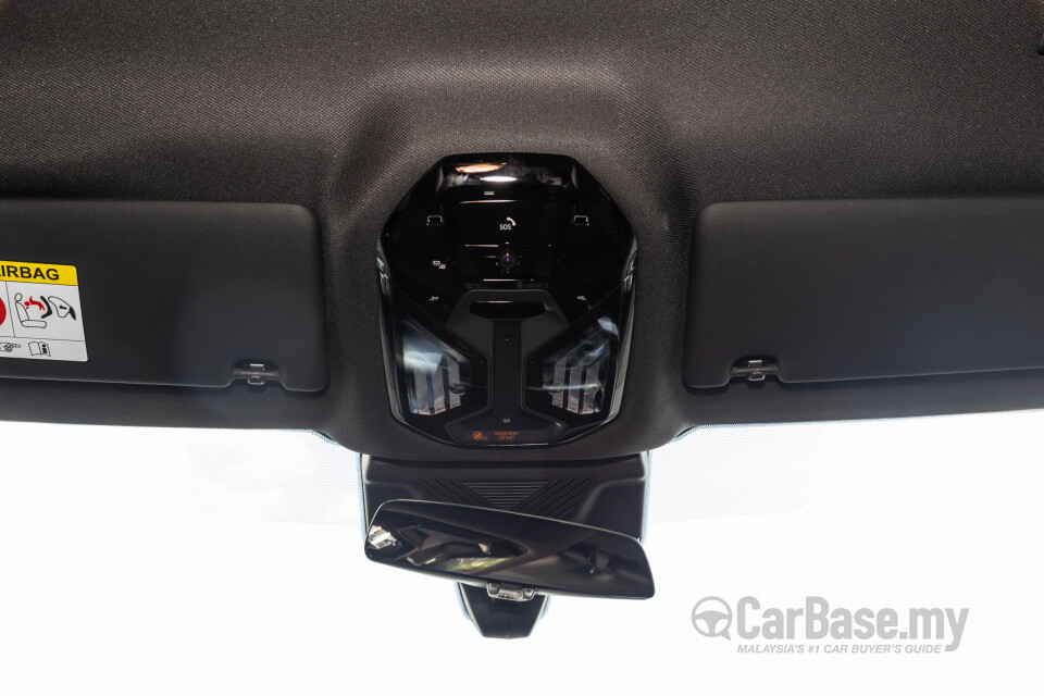 BMW i5 G60 (2023) Interior