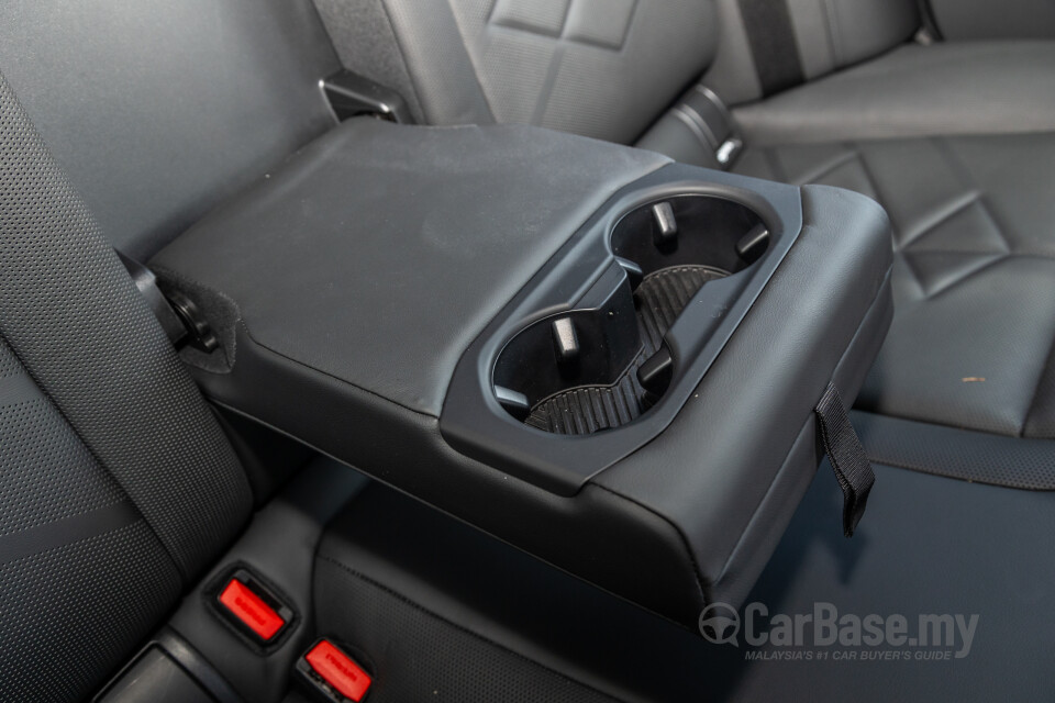 BMW i5 G60 (2023) Interior