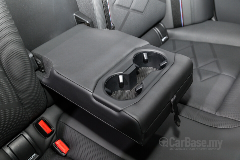 BMW i5 G60 (2023) Interior