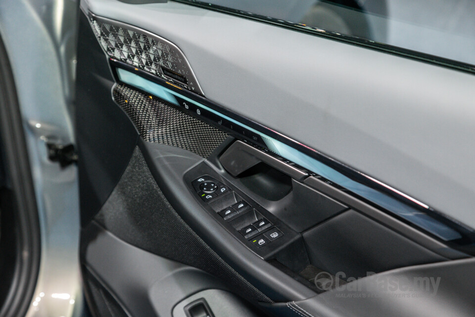 BMW i5 G60 (2023) Interior